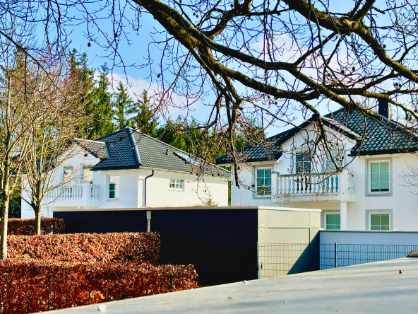 Villa und Nachbarschaft